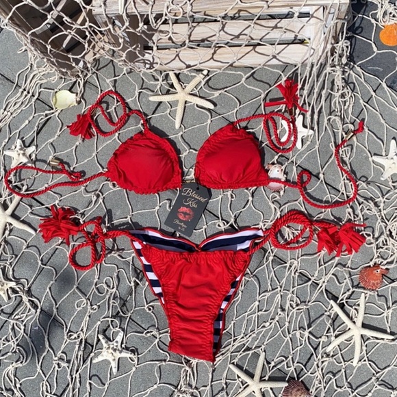 Brazilian Bikini - Picture 2 of 7